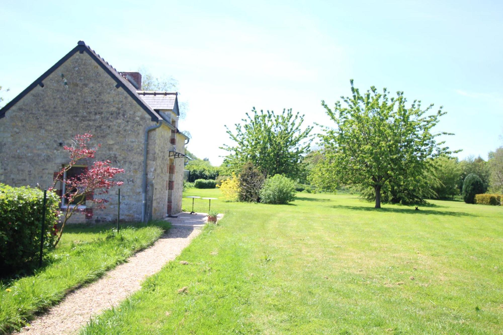 La Ferme Aux Chats Formigny Exterior foto